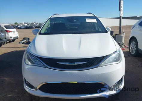 2018 Chrysler Pacifica Touring L z USA, uszkodzony, nr VIN 2C4RC1BG1JR144632